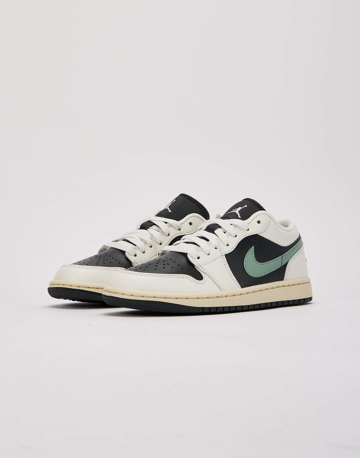 Air 1 Low